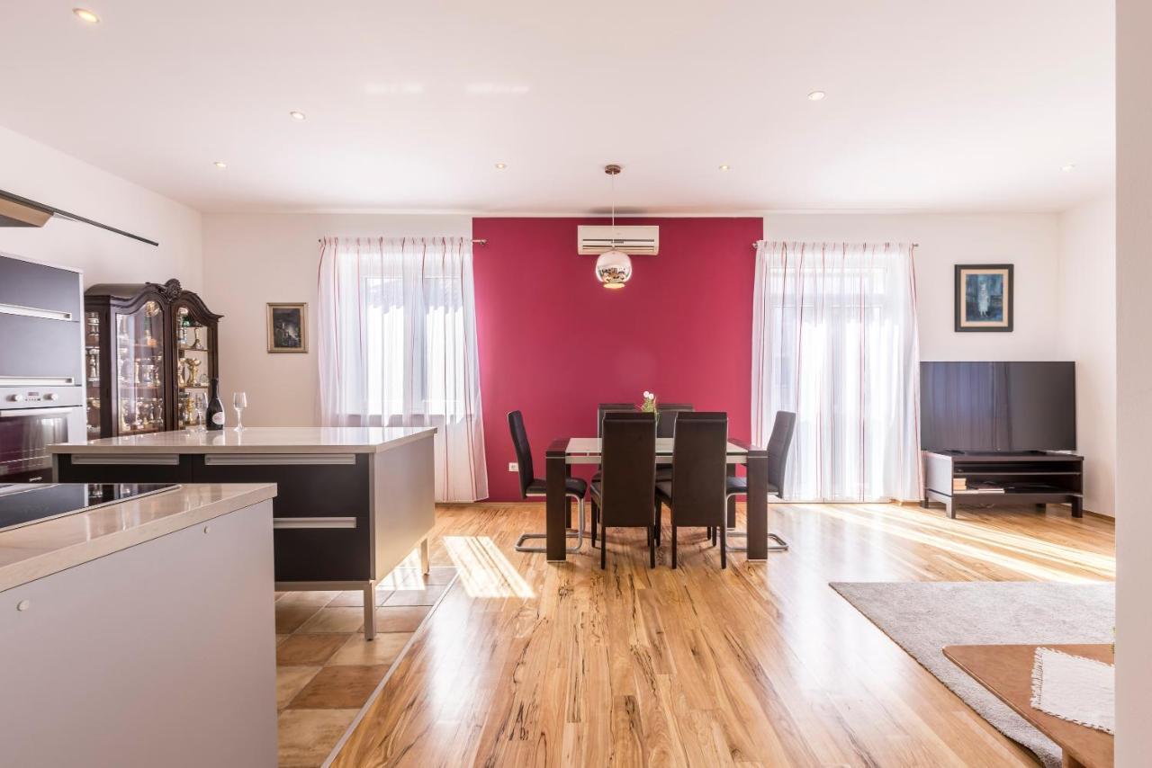 Ferula, 3 Bedroom Near Bacvice Apartamento Split